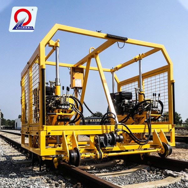 Smart hydraulic rail tamper